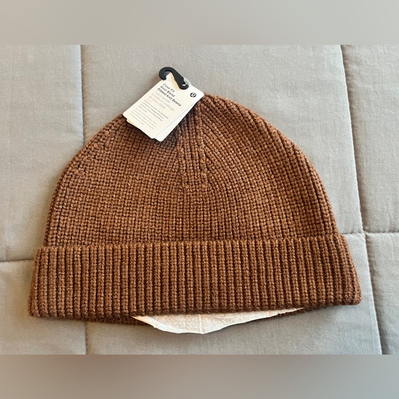 Lululemon Close Fit Wool Blend Ribbed Knit Beanie- NWT - Picture 1 of 3